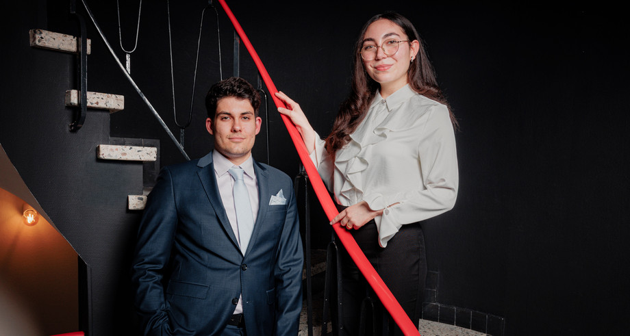 Representing the next generation of wealth managers, Emilie Takla and Marvin Gläsner see artificial intelligence as a complementary tool in a relationship-driven profession. (Photo: Julian Pierrot/Paperjam)