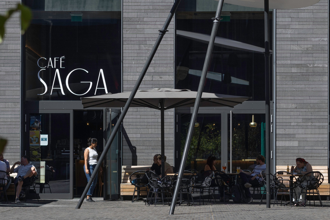 Café Saga's impressive setting, steeped in Esch-Belval's industrial heritage, is an undeniable asset. Guy Wolff/Maison Moderne