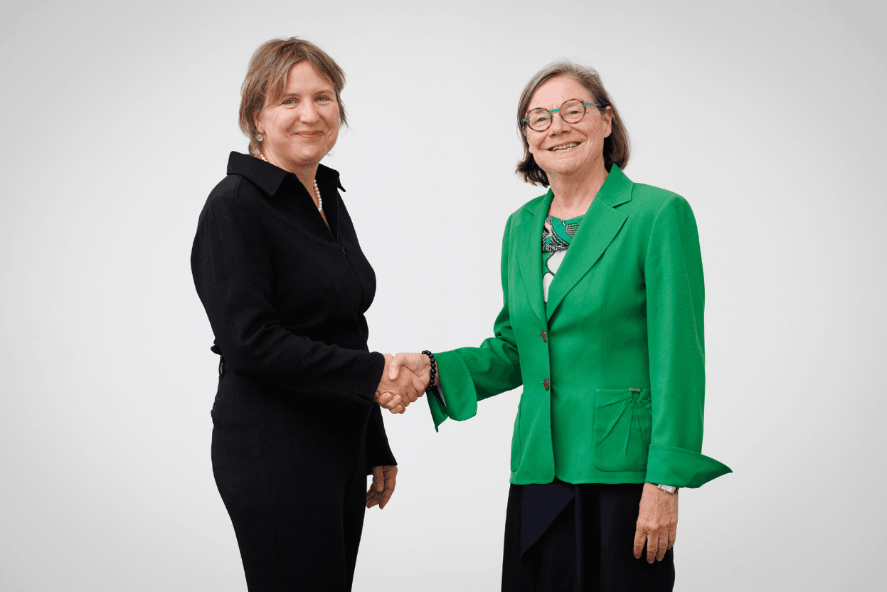 From left to right: Dr Carole Bauer (President of the Cancer Foundation) and Martine Reicherts (President of the Luxembourg National Research Fund) Photo: Claude Piscitelli