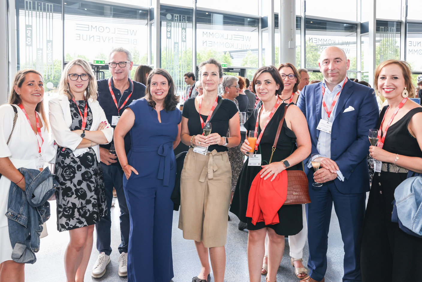 Sabrina Riviere, Anna Szwugier (La Mondiale Europartner), Serge Borg (Esséré), Delphine Bath, Florence Turolo, Virginie Poizac, Gaëlle Gillard, Andrews Goethals et Virginie Dal (La Mondiale Europartner). (Photo: Marie Russillo/Maison Moderne)