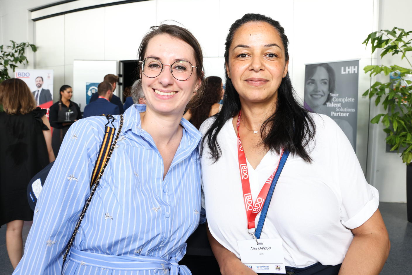 Emeline Barbenchon et Alice Kapron (PwC). (Photo: Marie Russillo/Maison Moderne)
