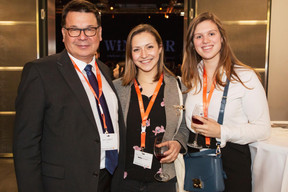 Jean-Luc Brach (KPMG), Camille Schmitt et Bénédicte Hemelaer (Adam) ((Photo: Jan Hanrion / Maison Moderne))