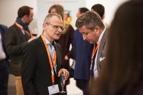 Serge Karp (VP Bank), à gauche ((Photo: Jan Hanrion / Maison Moderne))
