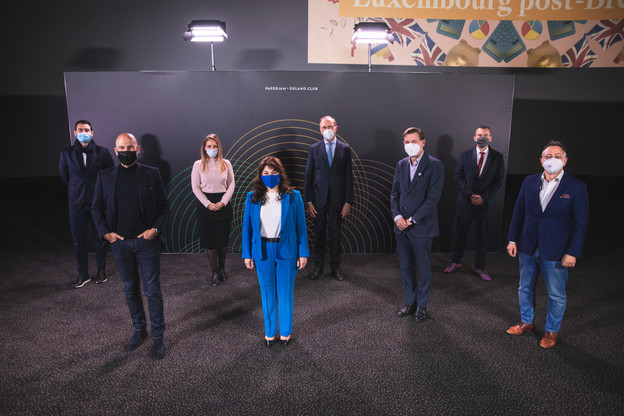 Fabio Mandorino (ABBL), Serge Krancenblum (IQ-EQ), Cathrine Foldberg Møller (Simmons & Simmons), Cristina Ferreira (State Street Bank), Robert Scharfe (Bourse de Luxembourg), Mark Gem (Clearstream), Jim Kent (Paperjam + Delano Club) et Pedro Castilho (Verbalius) (Photo: Simon Verjus/Maison Moderne)