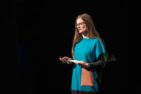 Annick Elisabeth Meiers (Äerdschëff) ((Photo: Jan Hanrion / Maison Moderne))