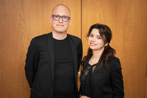 Yannick Lang et Tatiana Lang (Banana Republic Office) ((Photo: Jan Hanrion / Maison Moderne))