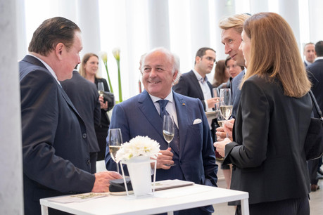 Au centre, Norbert Becker (Photo: Éric Chenal)