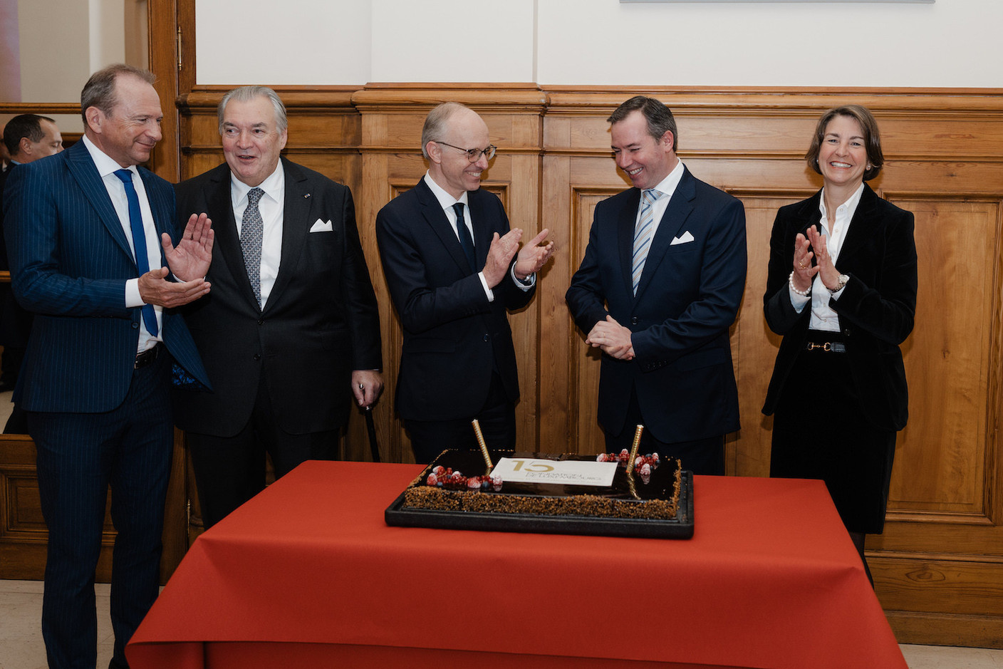 Gilles Roth, Henri Grethen, Luc Frieden, le Grand-Duc héritier Guillaume, Tonika Hirdman.   (Photo: Marion Dessard/Fondation de Luxembourg)