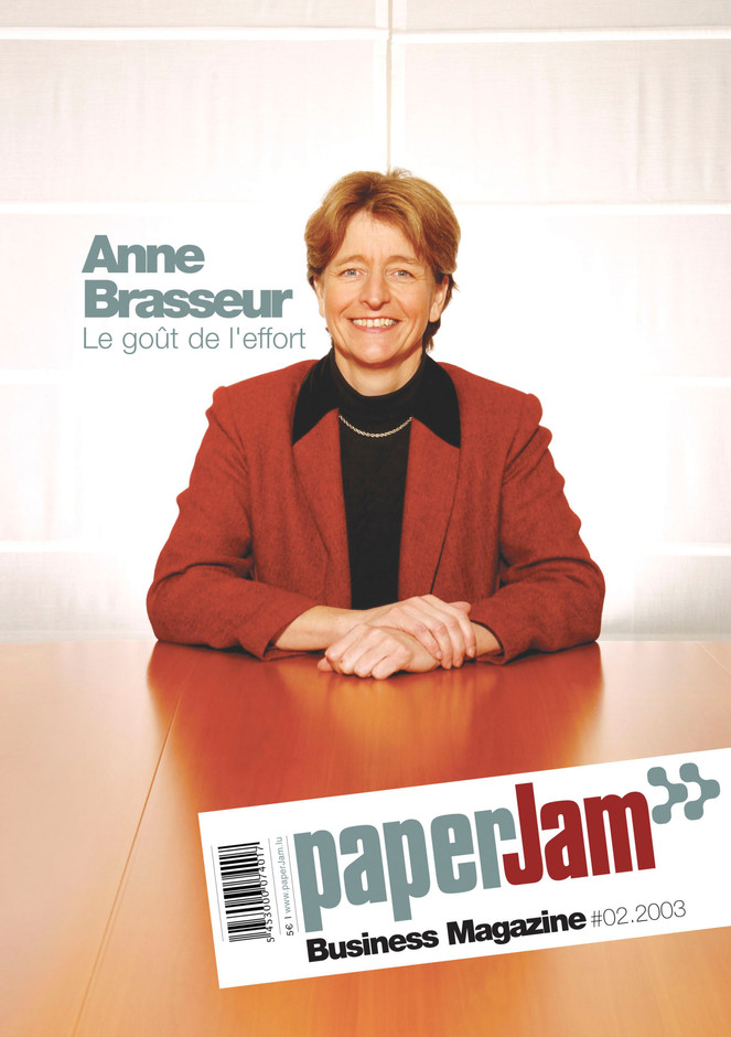 Février 2003. Anne Brasseur par Eric Chenal. Archives / Maison Moderne