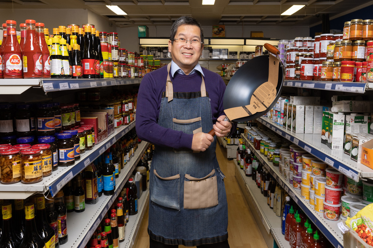 Be Ling Chang, manager of the Asia Market, a beautiful encounter that illustrates the very special identity of Luxembourg. Photo: Guy Wolff/Maison Moderne