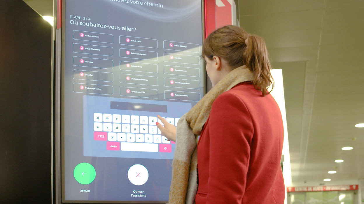 More than 1,000 CFL passengers have already been able to use iNUI Studio's contactless screen and the CFL application to collect information. (Photo: iNUI Studio)