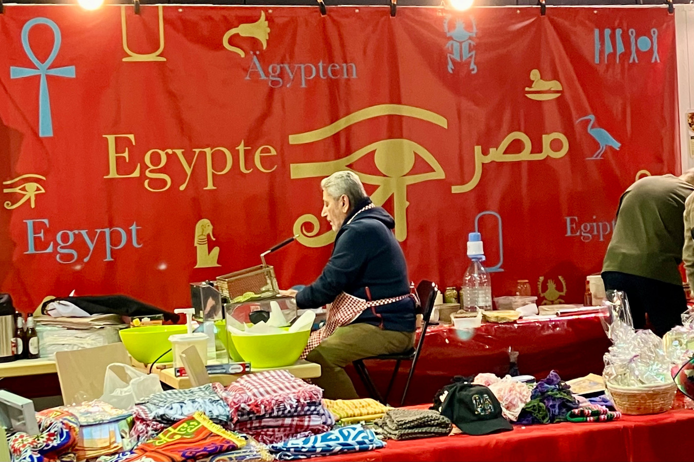 Handicrafts and Egyptian cotton scarves were some of the items for sale at the Egypt stand during the Bazar International, 24 November 2023. Photo: Lydia Linna/Maison Moderne