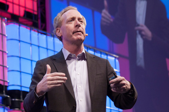 Il y a 22 ans, à Luxembourg, le président de Microsoft, Brad Smith, était virulent contre la réglementation européenne. Aujourd’hui, accélération liée à l’IA oblige, il invite l’UE à… réglementer davantage. (Photo: Shutterstock)