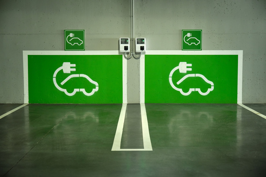 The number of charging points for electric vehicles is increasing all the time to meet the needs of a growing electric vehicle fleet. Photo: Shutterstock
