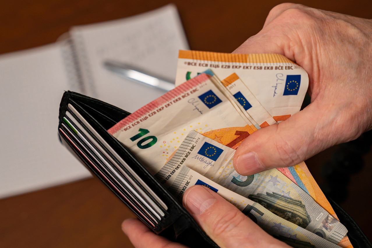 Le gouvernement réuni en conseil a validé une augmentation de 2,6% des montants du salaire social minimum (non qualifié). (Photo: Shutterstock)
