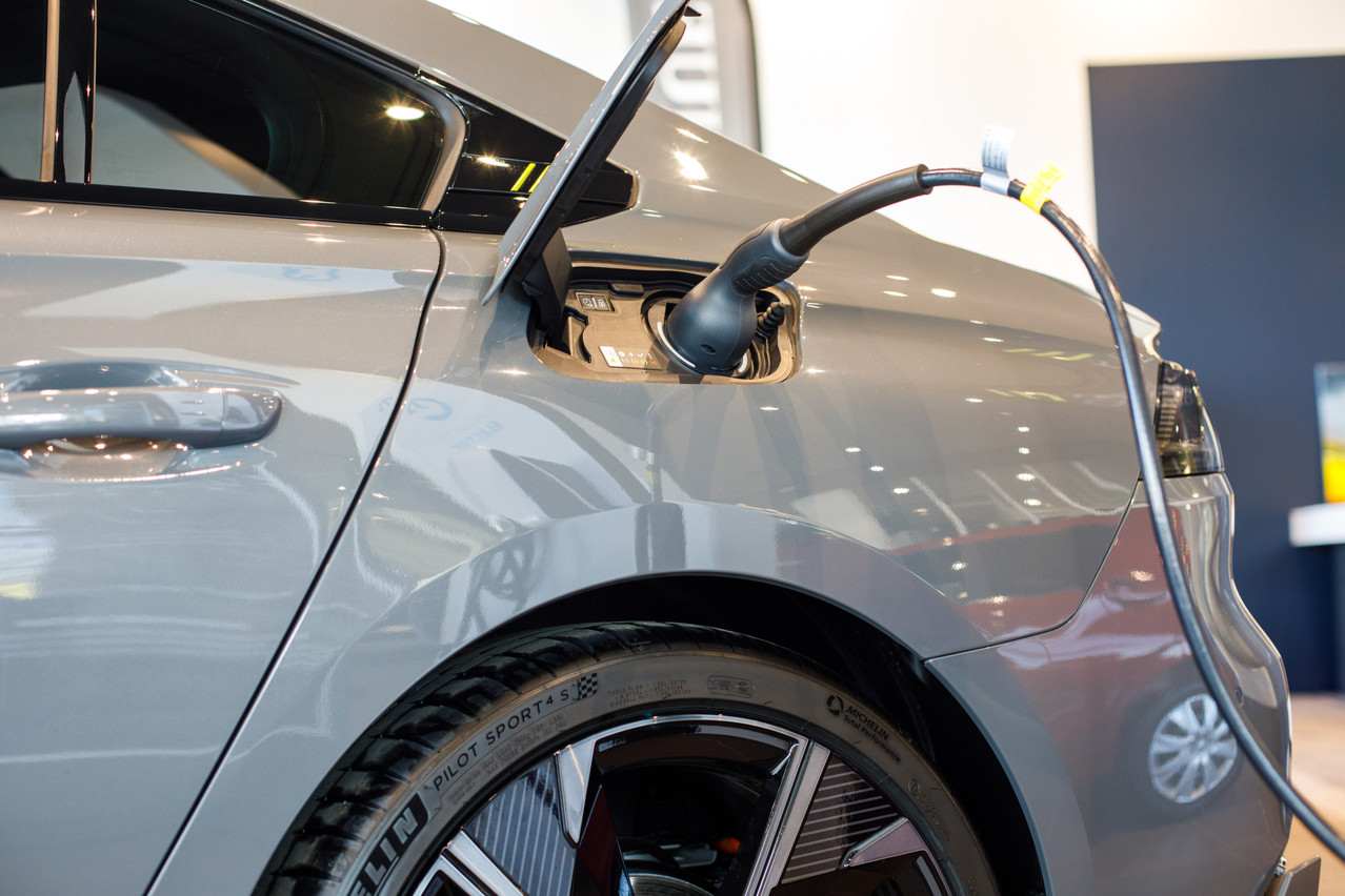 Registrations of 100% electric vehicles have overtaken those of diesel cars. Archive photo: Matic Zorman / Maison Moderne
