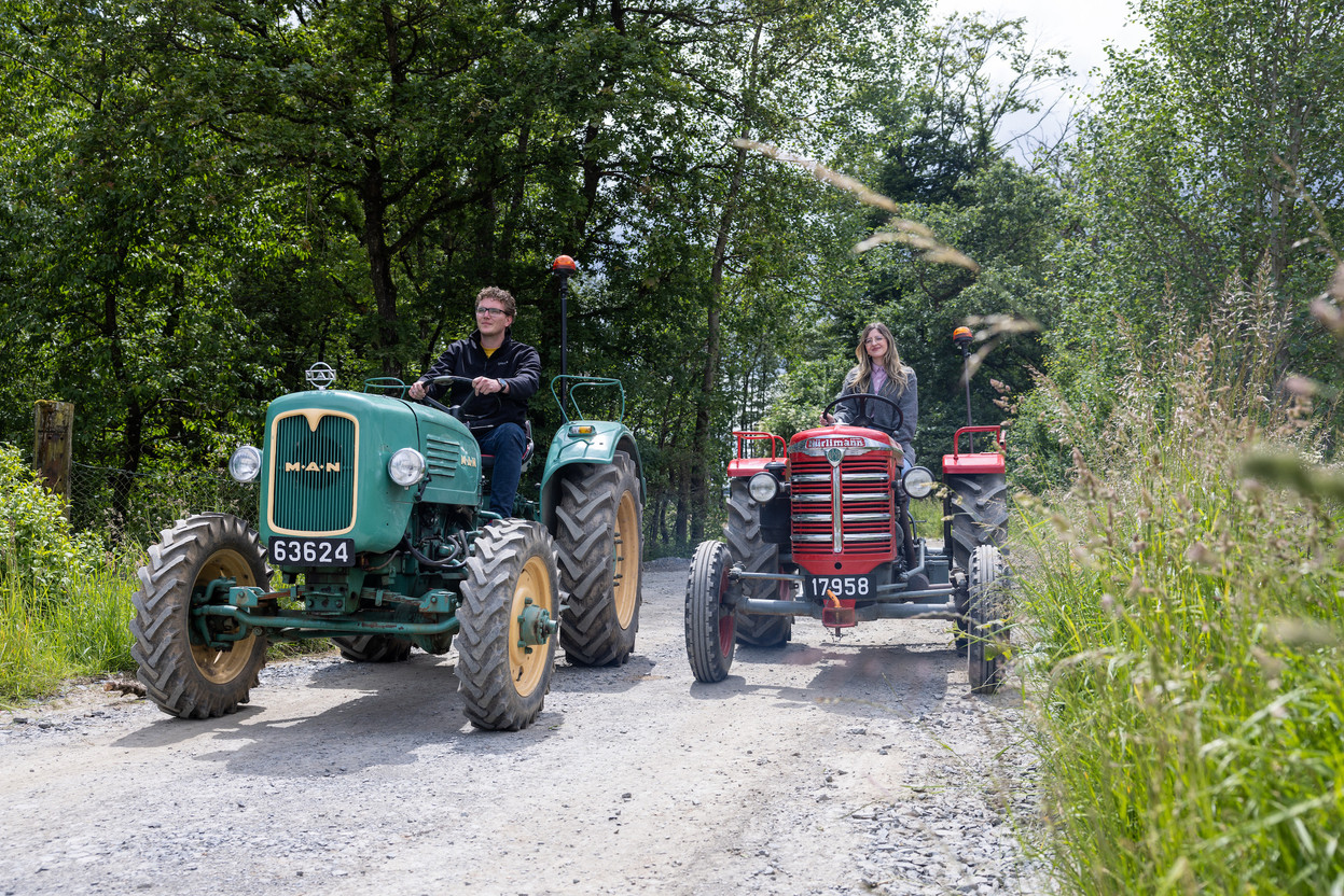 Wow your kids with a scenic tour on a vintage tractor. Photo: Eva Krins / Maison Moderne