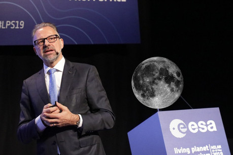 En visite à Redu mercredi, le nouveau directeur général de l’ESA depuis mars, Josef Aschbacher, a indiqué vouloir convaincre le conseil des ministres d’investir 30 millions dans la poursuite du développement de l’expertise en cybersécurité de l’espace sur le site belge. (Photo: ESA)