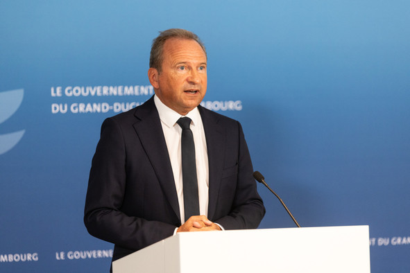 Devant les députés, Gilles Roth s’est félicité d’une «dynamique toujours positive des recettes» et a minimisé la hausse de 12,6% des dépenses (Photo: Eva Krins/Maison Moderne)