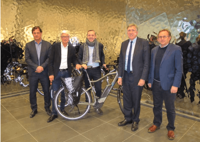 Le ministre de la Mobilité, François Bausch, a présenté vendredi une double initiative qui permettra de relier la capitale à Belval en vélo. SIP