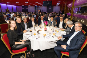 Jil Bentz, Hendrik Brinkmann (Studio Jil Bentz), Vincent Beck (Codic), Jean-Luc Bermes (Spuerkeess), Tom Lessel (BIL), Jean-Paul Scheuren, Caroline Thill (Jim Clemes Associates), Shahram Agaajani and Thierry Cruchten (Metaform). Photos: Eva Krins/Maison Moderne