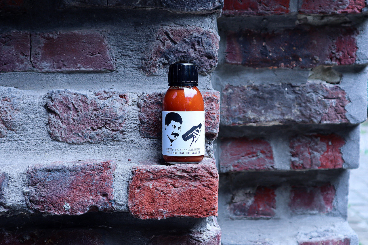 La hot sauce Bloody Joseph, une des nombreuses versions bien barrées de nos chouchous bruxellois, Swet.  SWET