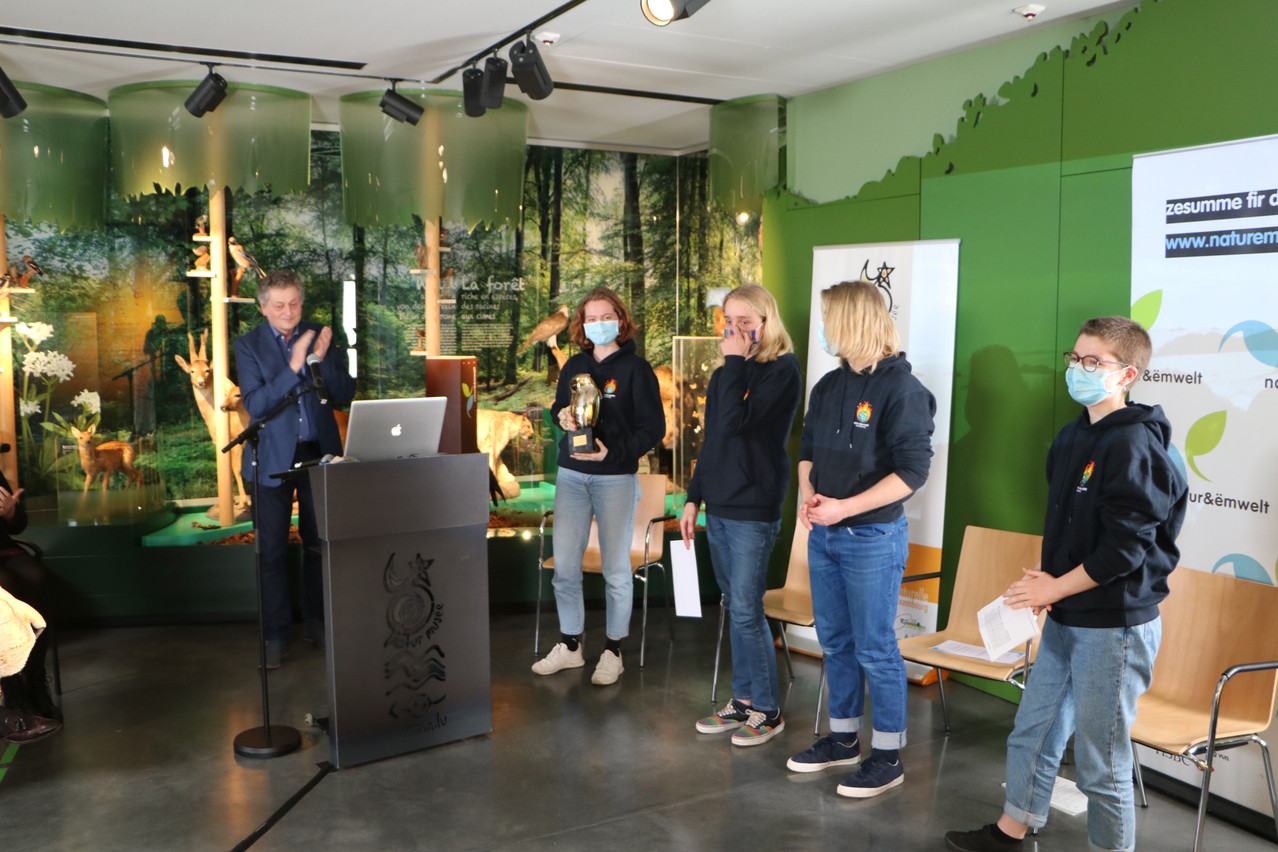 Youth for Climate a reçu le Präis Hëllef fir d’Natur 2020. Une belle reconnaissance. (Photo: Natur&ëmwelt)