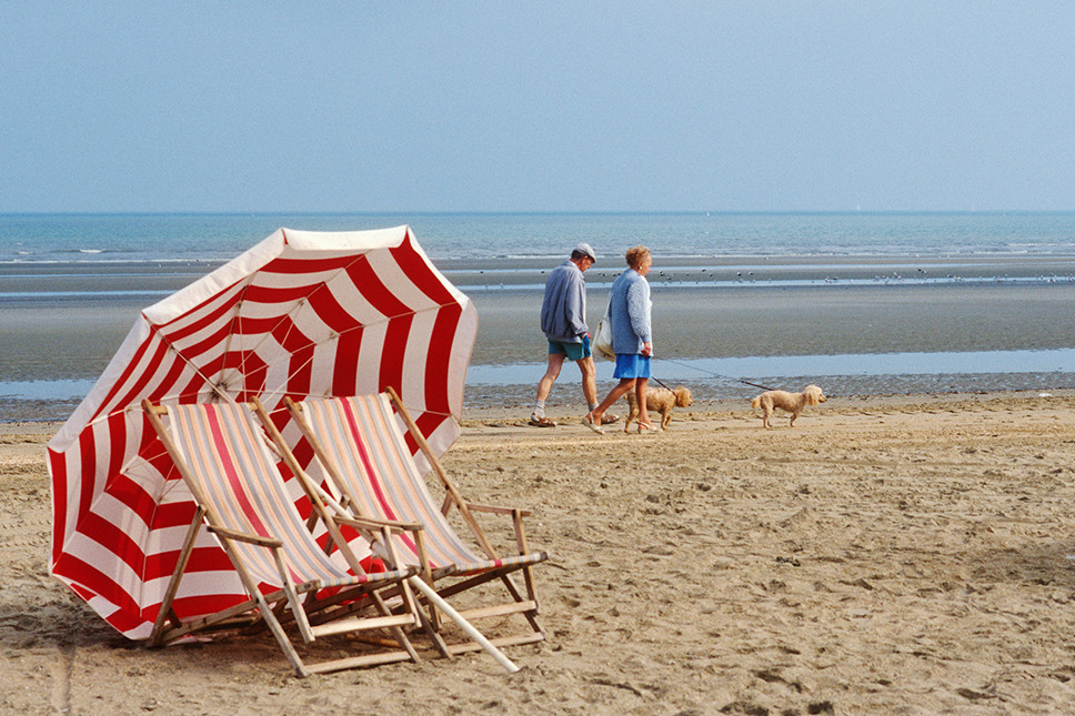 Pas forcément besoin de faire des centaines de kilomètres pour faire la fête les pieds dans le sable: quelques plages urbaines et autres beach clubs font très bien illusion au Grand-Duché…ou presque! (Photo: Alamy Stock  Pictures)