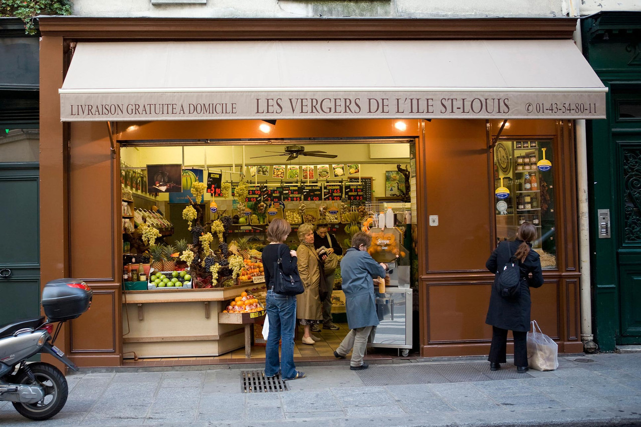 It's getting easier to get great products in Luxembourg for a delicious meal at home thanks to our local food shops! (Photo: Alamy Stock Pictures)