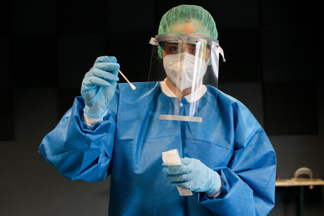 1.590.000 tests PCR devraient pouvoir être réalisés sur une durée de 30 semaines dans le cadre de la deuxième phase du «large-scale testing», qui débutera vers la fin du mois d’août. (Photo: Matic Zorman / Maison Moderne)