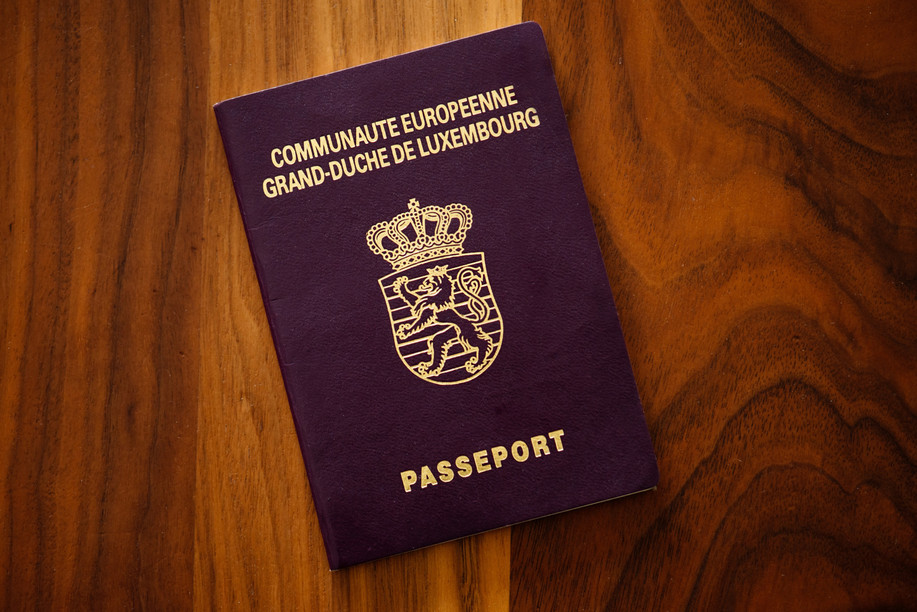 8,223 people obtained Luxembourg nationality following naturalisation, option and recovery procedures, compared with 7,415 in 2024, an increase of 10.9%. (Photo: Shutterstock)