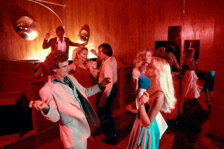 Où donc aller bouger son «money maker» ce week-end? Paperjam Foodzilla vous donne quelques bons plans clubbing à l’occasion de la réouverture des clubs luxembourgeois! (Photo: ClassicStock/Alamy Stock Photo)