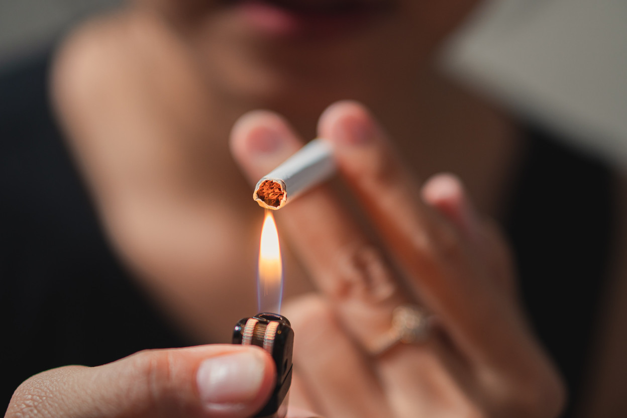 One of the main public health issues is to delay as long as possible the moment when the first cigarette is lit. (Photo: Shutterstock)