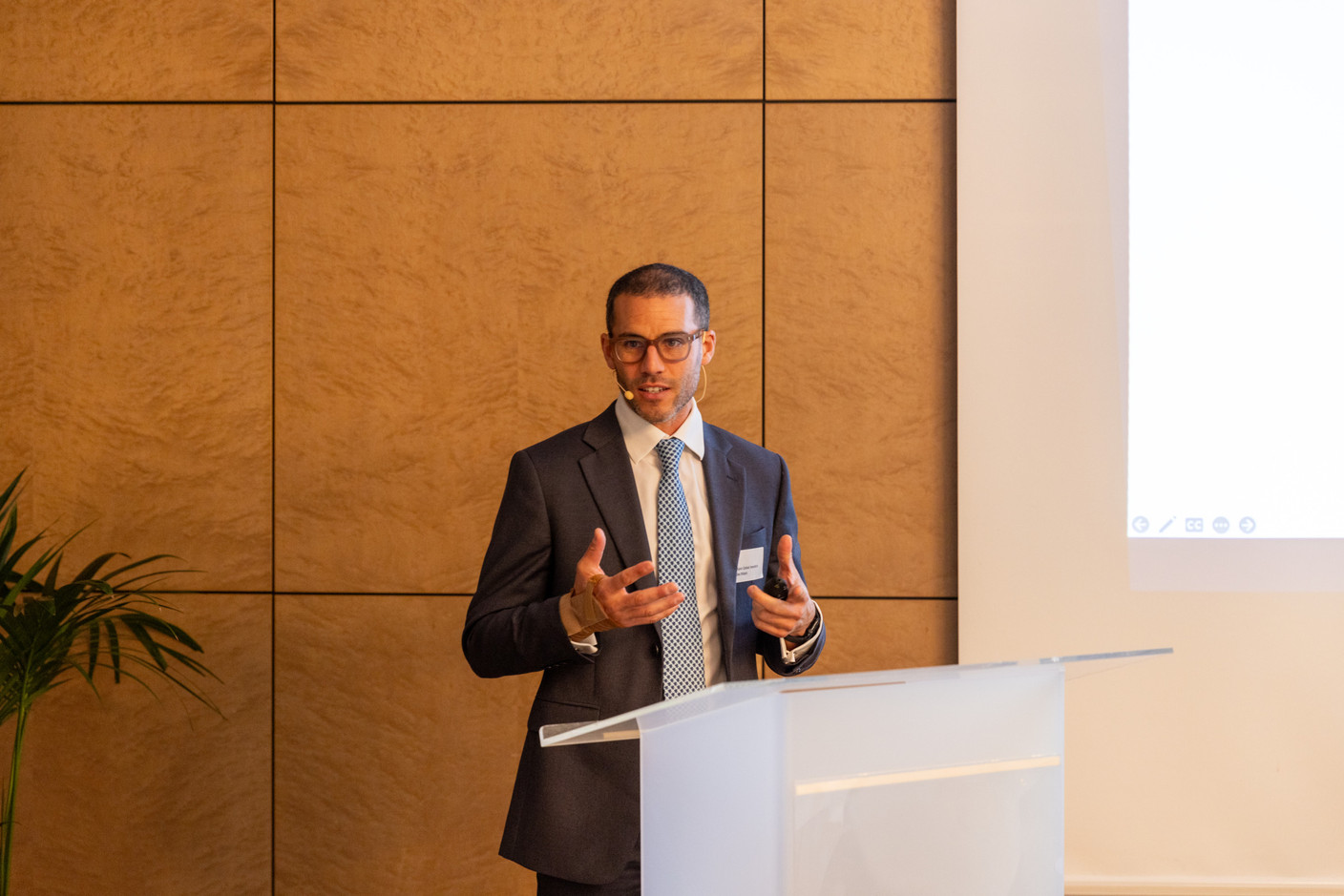 Alex Bibani, Allianz Global Investors, spoke at the Sustainable Investment Forum in Luxembourg on 4 October 2023.  Photo: Romain Gamba/Maison Moderne