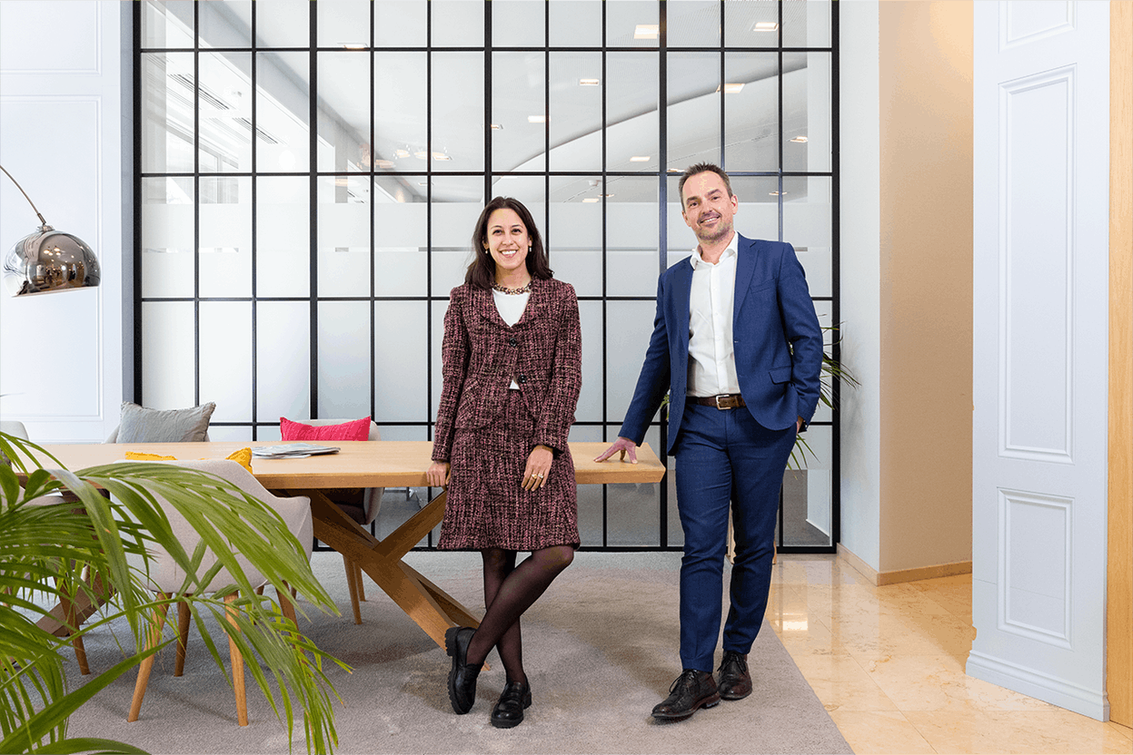 Giulia Bruni Roccia, Head of Corporate Sustainability, Quintet Private Bank, Christophe Callens, Head of Human Resources, Luxembourg, Quintet Private Bank Crédit photo : Eva Krins (Maison Moderne)