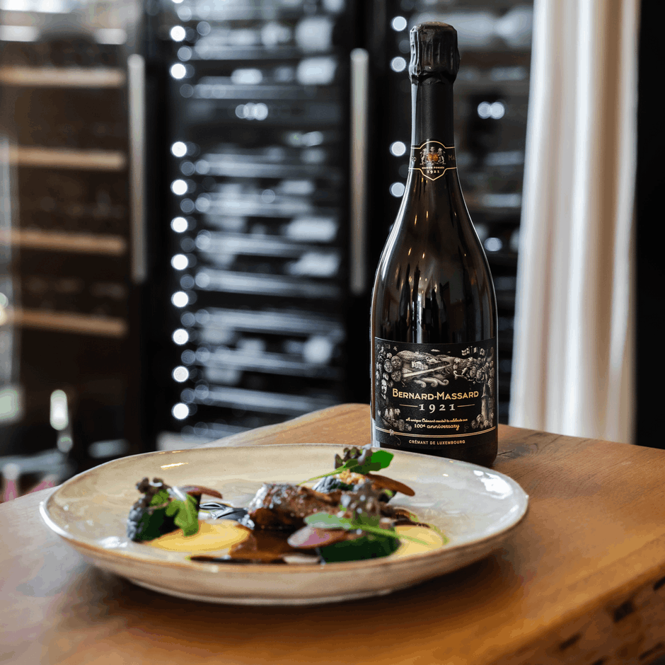 En 1971, pour son cinquantenaire, les caves de Grevenmacher sortaient un futur classique : la Cuvée de l’Écusson (Photo : Caves Bernard Massard)