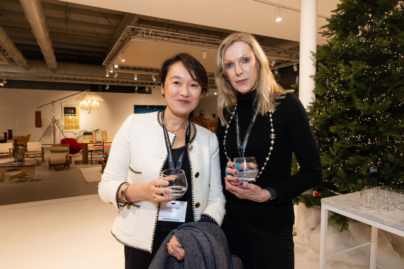Christine Tchen and Alexandra Maria Siebmanns (Sparinvest) at the Paperjam Club’s Let’s Taste: Caviar & Champagne event, held at the Smets Concept Store, 14 November 2024. Photo: Eva Krins/Maison Moderne