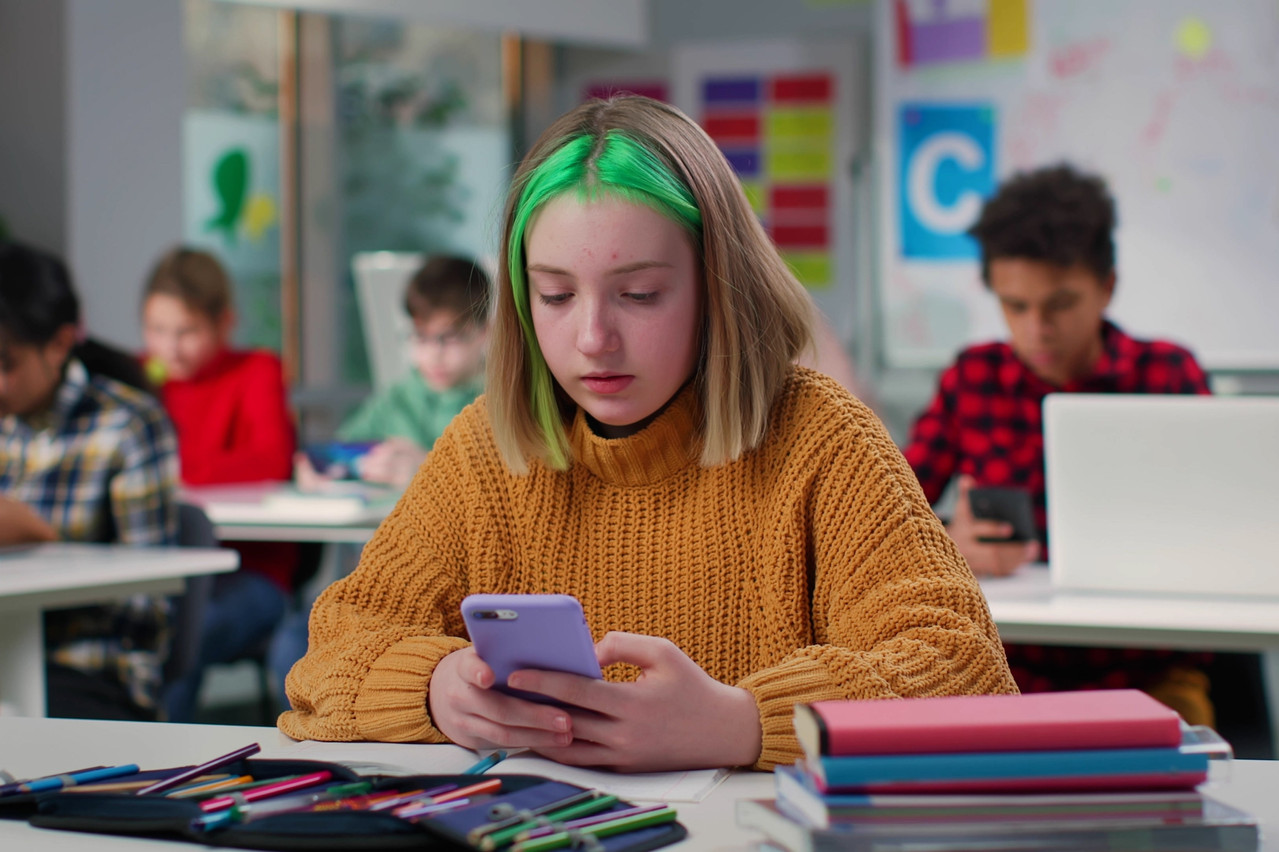 Les smartphones seront interdits dans toutes les écoles fondamentales du pays, dès la rentrée de Pâques. (Photo: Shutterstock)