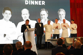  Alban Aubrée and ‘his’ chefs Jan Verhelle Dine Prive, Michel Roth, Cyril Molard, Thijs Vervloet and Clovis Degrave (Photo: EY)