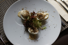 Mansfeld-style egg with mayonnaise, garnished with truffle and homemade mayonnaise. (Photo: Paperjam)