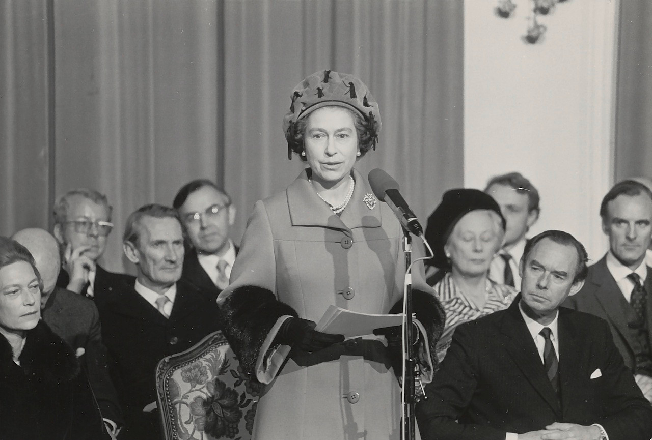 The queen addresses guests, and even tried he hand at Luxembourgish, at a reception by the city of Luxembourg at the Cercle Cité  National archives