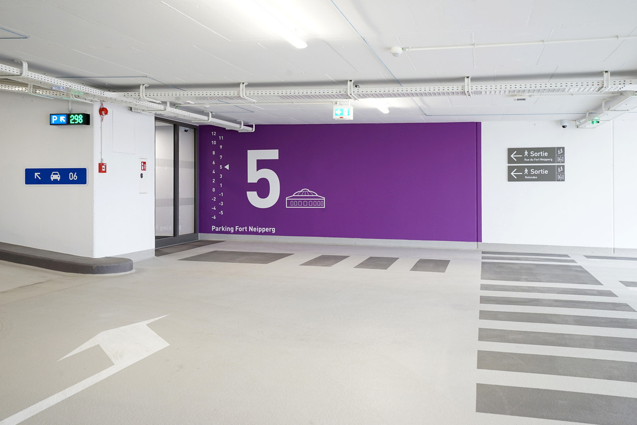  The Fort Neipperg parking floor signage was conceptualised and designed by Georges Zigrand Design Consultancy and Laurent Daubach. Architects WW+                            Photo : Georges Zigrand