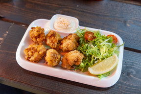 Karaage-style fried chicken, another traditional Japanese recipe. Photo: Romain Gamba / Maison Moderne