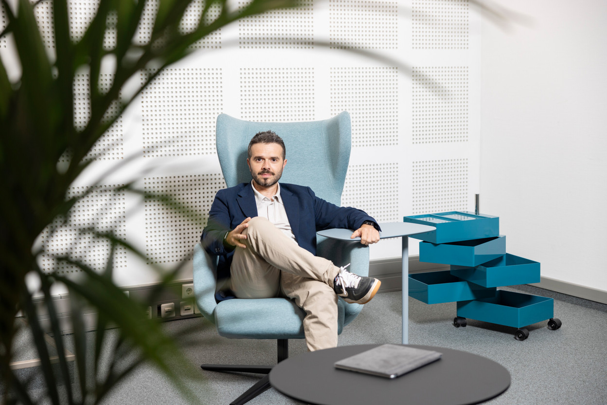 Johny Nevoa, Deputy Director of SIGI, supports digital transformation through an approach built on innovation and co-creation. (Photo: Romain Gamba)