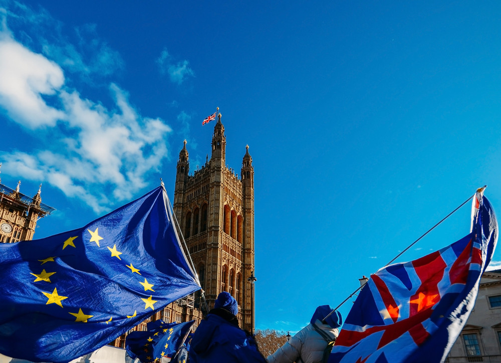 Les Britanniques doivent désormais se positionner sur l’accord de sortie négocié avec les 27. (Photo: Shutterstock)