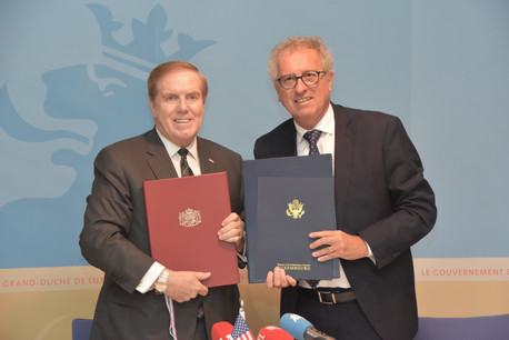 J. Randolph Evans, ambassadeur des États-Unis à Luxembourg, et Pierre Gramegna, ministre des Finances. (Photo: MFin)