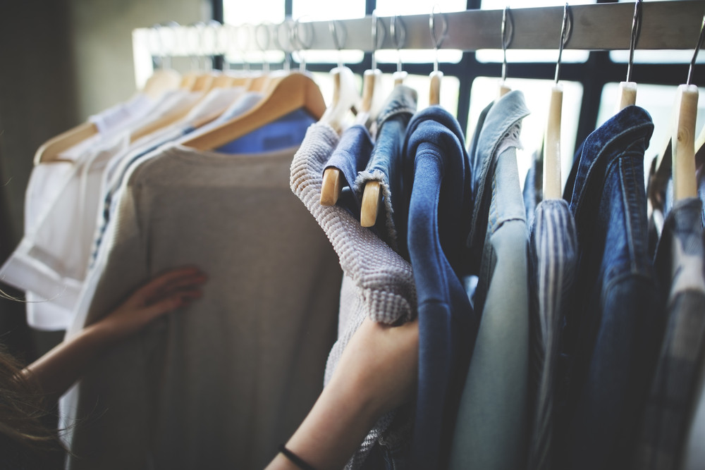 «Que sont 5.000 euros pour un commerçant qui aura avancé 100.000 euros en marchandise qu’il va devoir vendre à perte?», se demandent les professionnels du secteur de la mode. (Photo: Shutterstock)