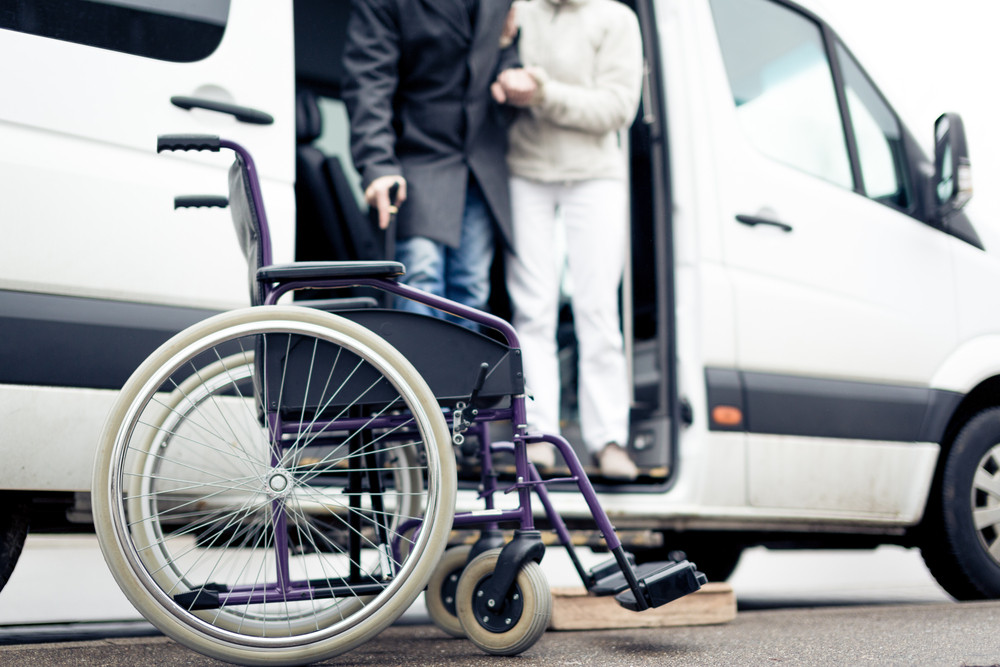 Le service Adapto dans sa nouvelle version sera réservé aux personnes à mobilité réduite n’ayant pas d’autre possibilité de se déplacer et sera gratuit. (Photo: Shutterstock)