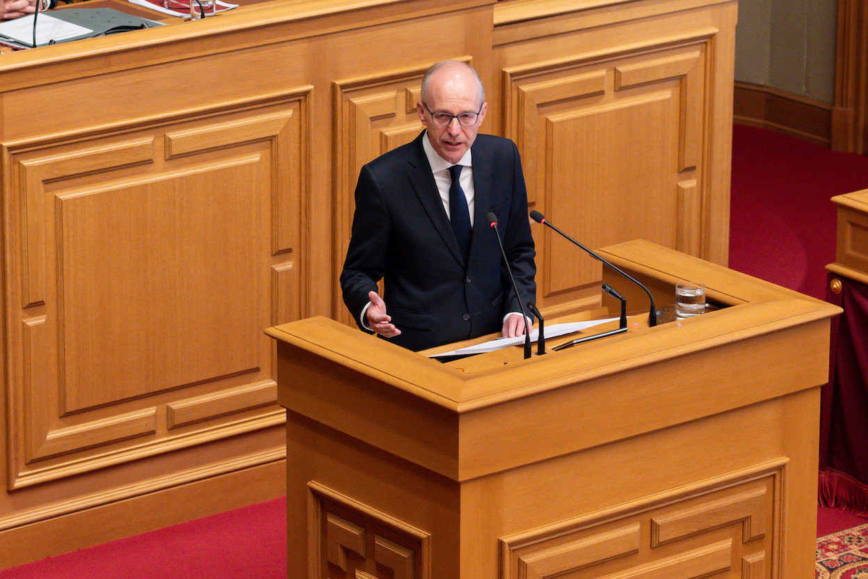 Luc Frieden, the prime minister (CSV), detailed the implementation of the strong measures announced in the coalition agreement during his first “state of the nation” address to the Chamber of Deputies, 11 June 2024. Photo: SIP/Emmanuel Claude
