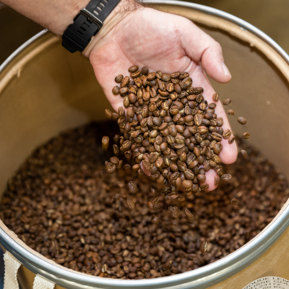 A coffee lover, Olivier Delrue launched Lëtz Coffee in 2018 with the aim of offering a quality 'black gold', thanks to scrupulously selected and roasted coffee beans. Photo: Romain Gamba